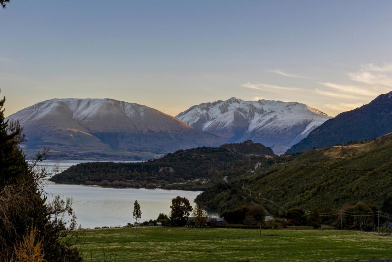 Kereru Cottage, Cosy Log Cabin, Serene Lake & Mountain Views كوينستاون المظهر الخارجي الصورة