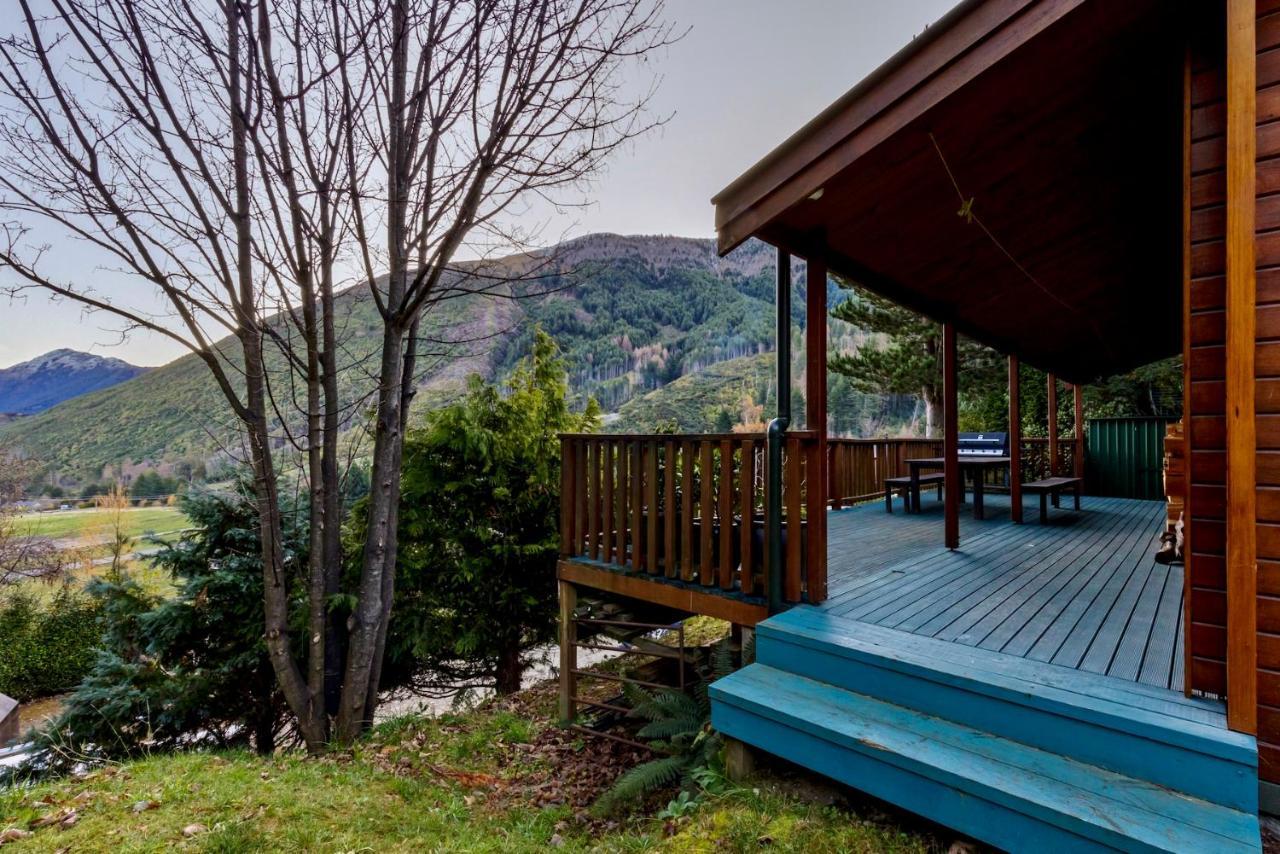 Kereru Cottage, Cosy Log Cabin, Serene Lake & Mountain Views كوينستاون المظهر الخارجي الصورة